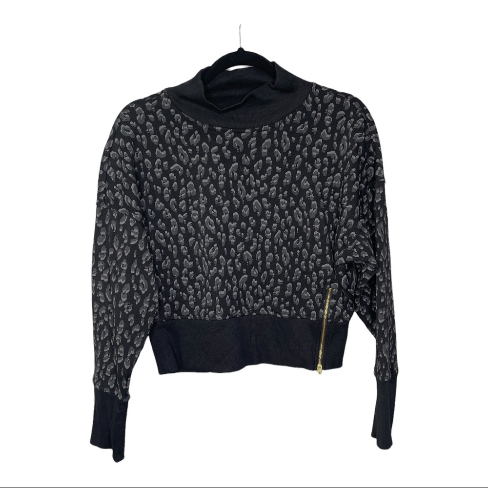 Old Navy Petite Mock Neck Cropped Sweatshirt Womens PS Leopard Print